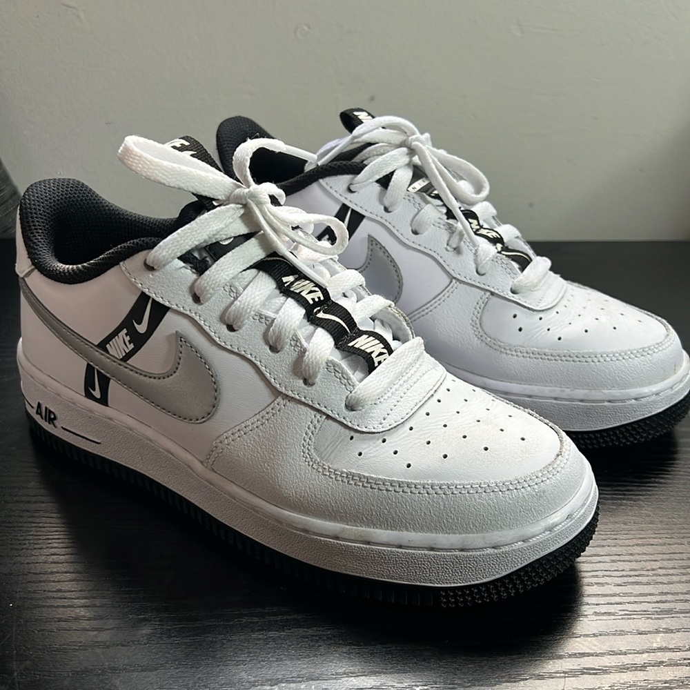 Nike Airforce 1 LV8 KSA Youth 6Y Black and White